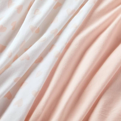 Jersey Fitted Crib Sheet - Pink Hearts And Solid Pink - 2pk - Cloud Island™ 4 Jersey Fitted Crib Sheet - Pink Hearts And Solid Pink - 2pk - Cloud Island™ - Image 2