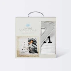 Muslin Blankets With Felt Frame Triangle - Cloud Island™ White/Black -1st Step Store GUEST a698c80c 138e 4663 a0e2 5773a1fd7342