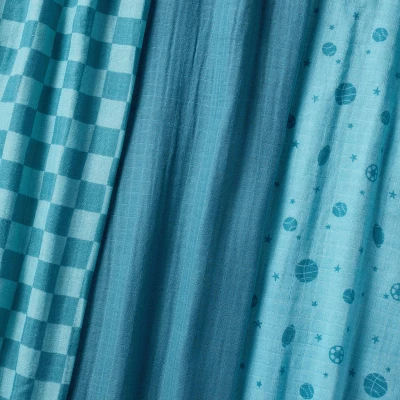 Muslin Swaddle Baby Blanket - Sports - 3pk - Cloud Island™ 4 Muslin Swaddle Baby Blanket - Sports - 3pk - Cloud Island™ - Image 2